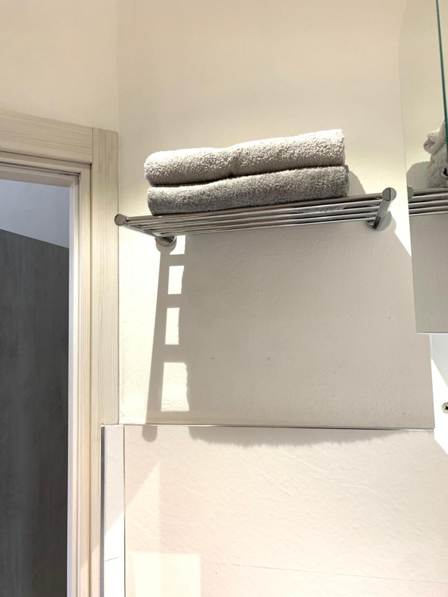 Drooms 4,0 Domotic Smart Self 24h,7 Vicino Treni Porta Susa E Centro Storico Guest house Turin