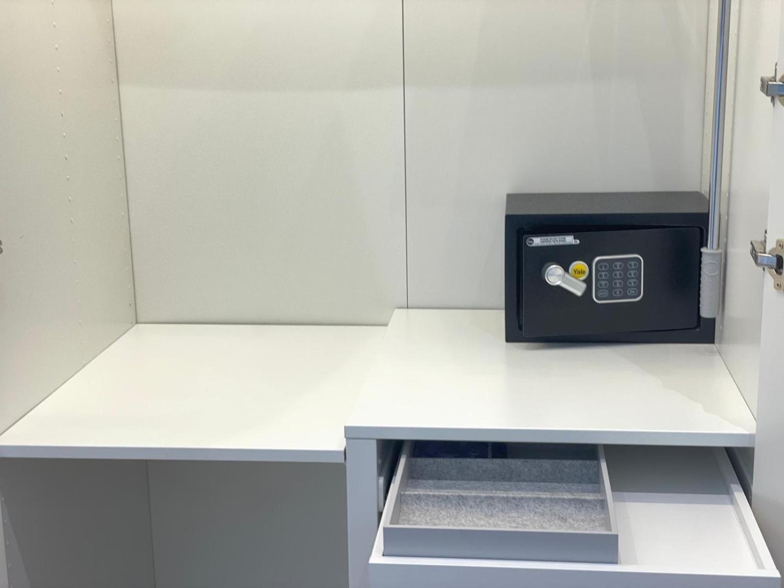 Affittacamere Drooms 4,0 Domotic Smart Self 24h,7 Vicino Treni Porta Susa E Centro Storico