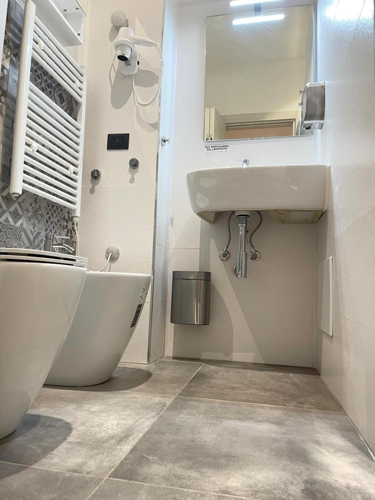 Guest house Drooms 4,0 Domotic Smart Self 24h,7 Vicino Treni Porta Susa E Centro Storico *