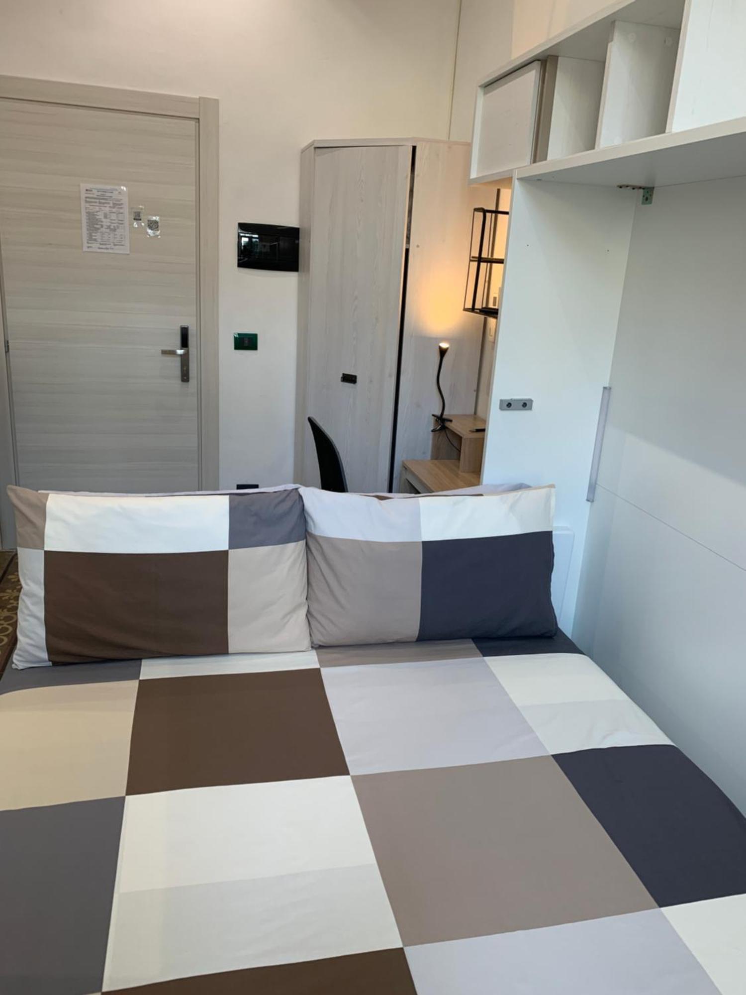 Drooms 4,0 Domotic Smart Self 24h,7 Vicino Treni Porta Susa E Centro Storico Affittacamere *
